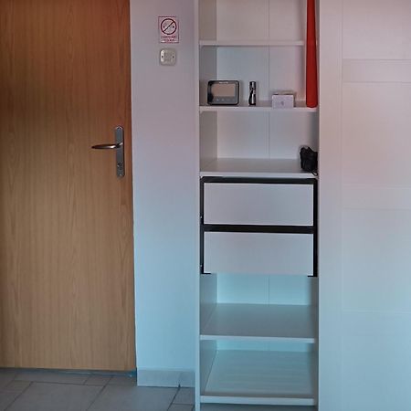Open Space - Tisljaric Zagreb Luaran gambar